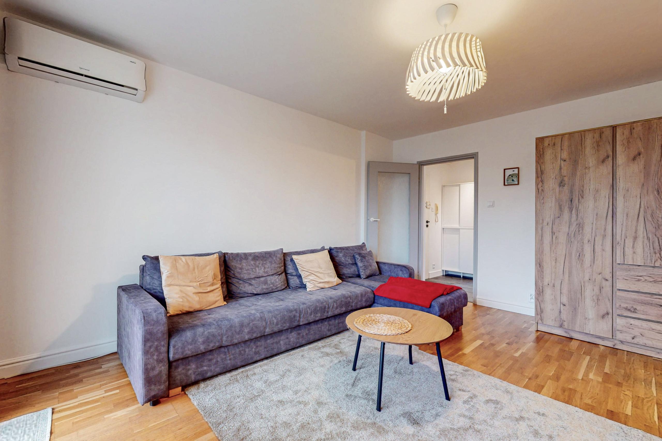 Kawalerka-z-odzielna-kuchnia-10122025_162847-7